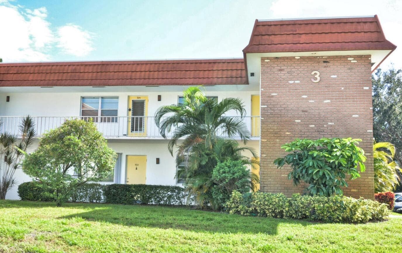 Condo at 1225 NW 21st Street, Stuart, FL