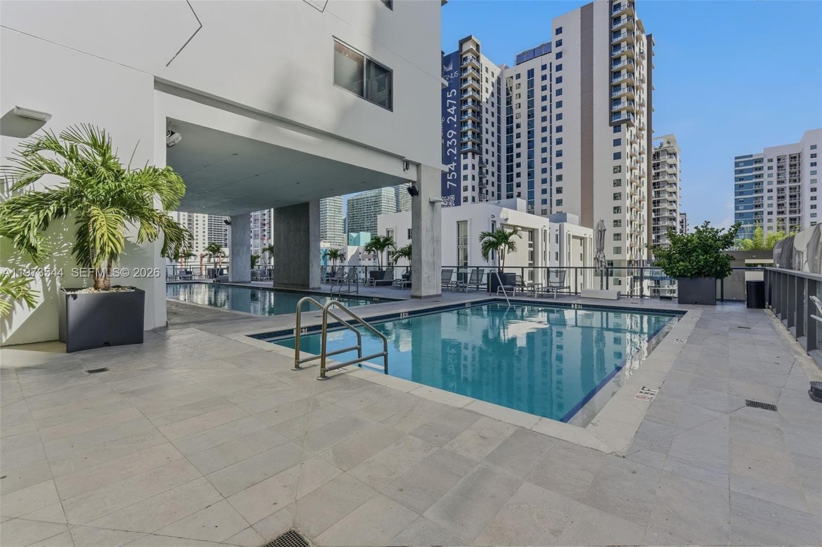 Co-op at 229 SW 9th St, Miami — photo 3