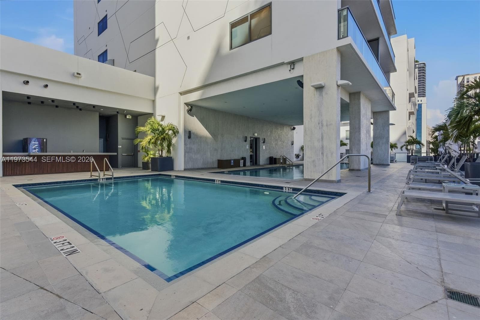Co-op at 229 SW 9th St, Miami, FL