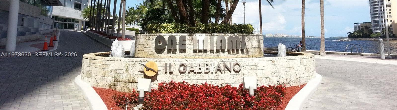 Condo at 335 S Biscayne Blvd, Miami — photo 1