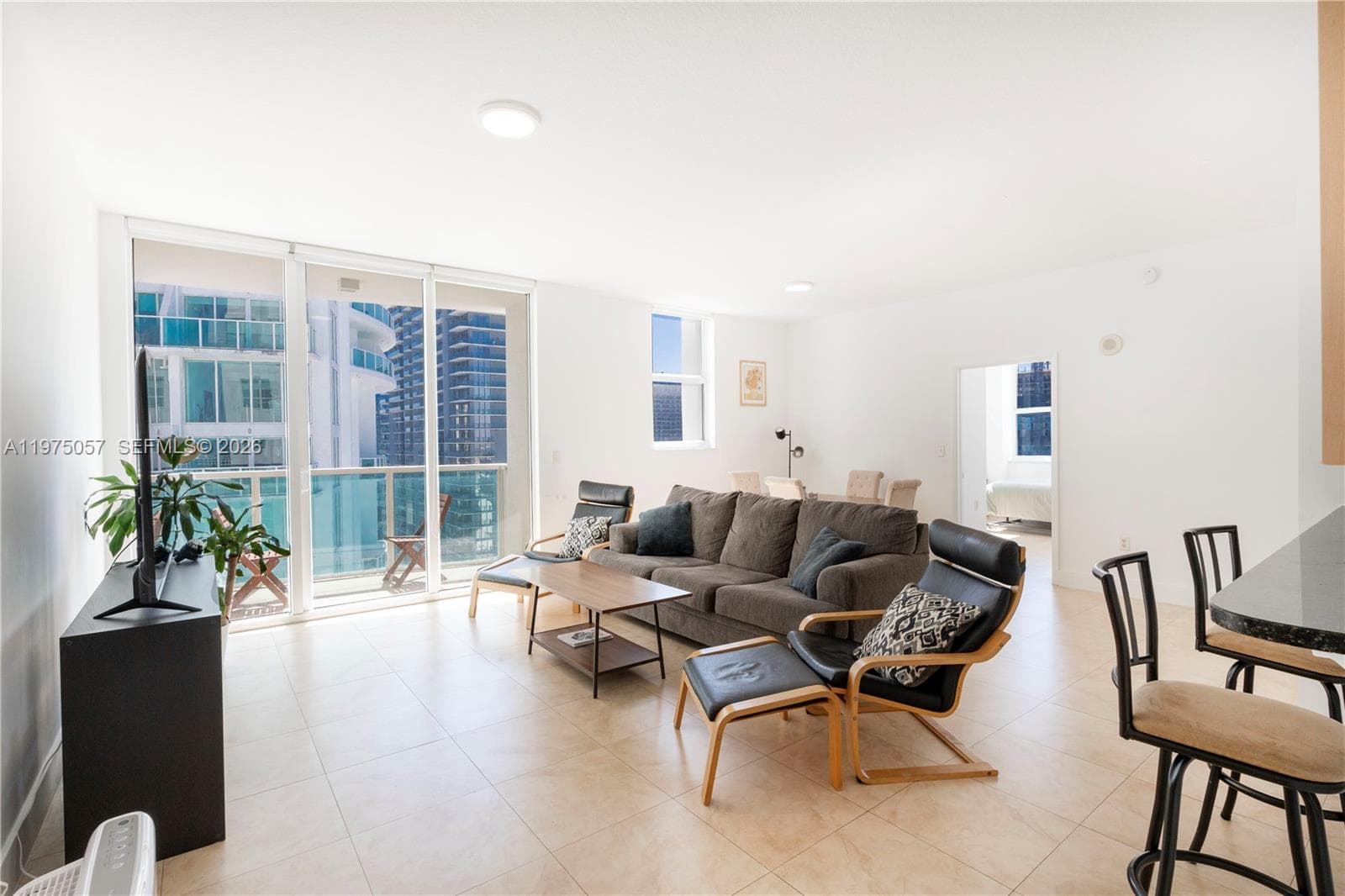Condo at 31 SE 5th St, Miami — photo 1