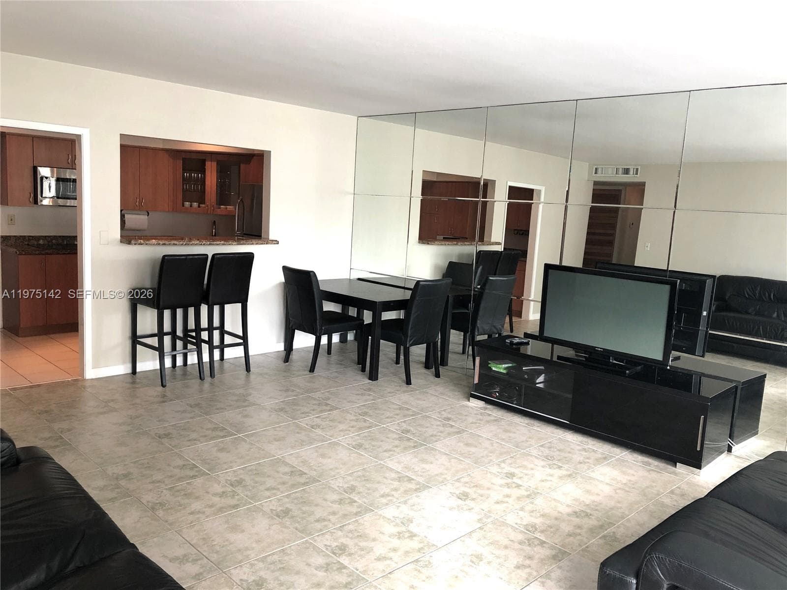 Condo at 1408 Brickell Bay Dr, Miami — photo 3