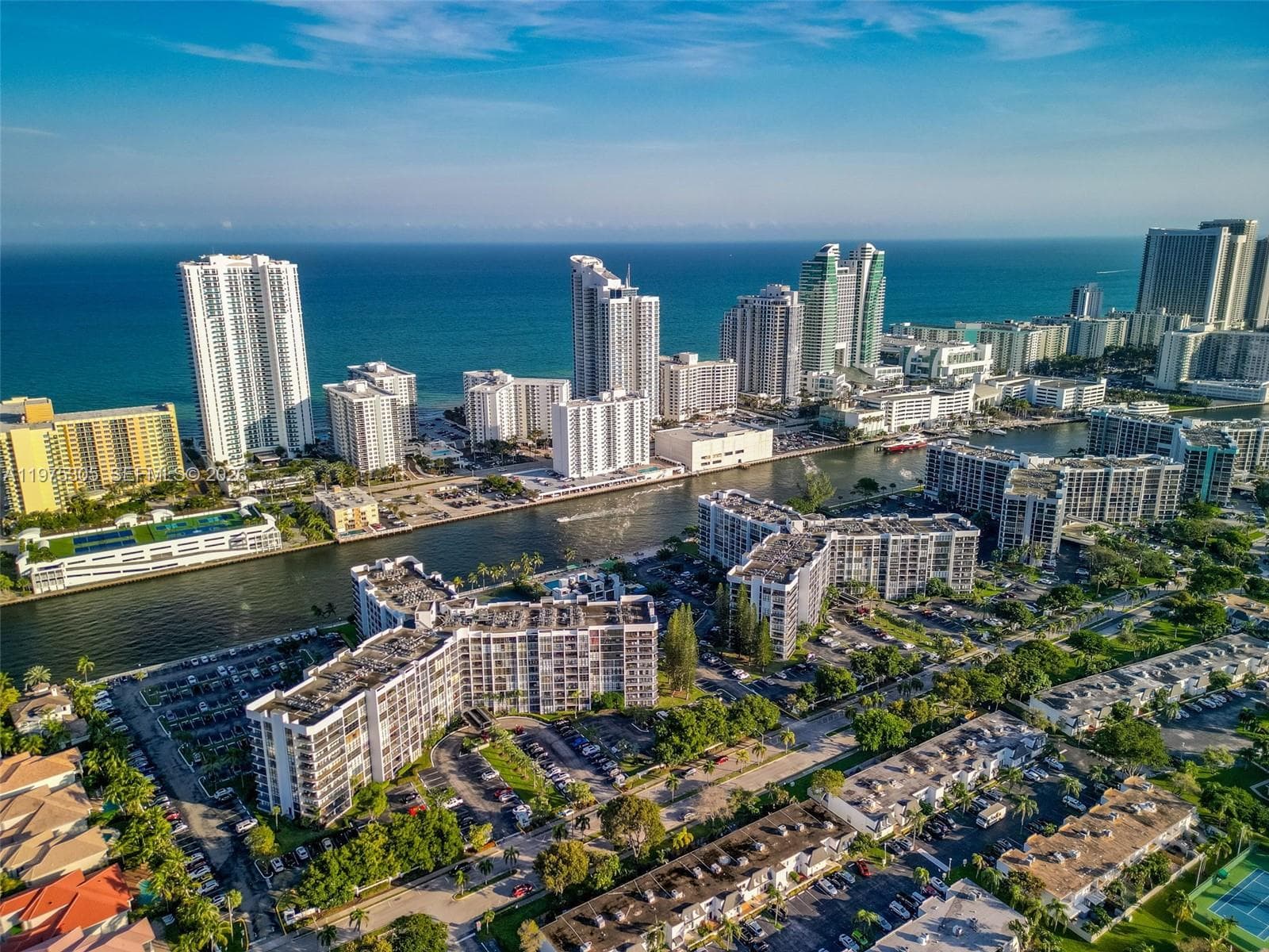 Condo at 1000 Parkview Dr, Hallandale Beach, FL