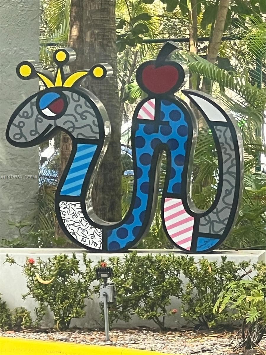 Condo at 850 N Miami Ave, Miami, FL