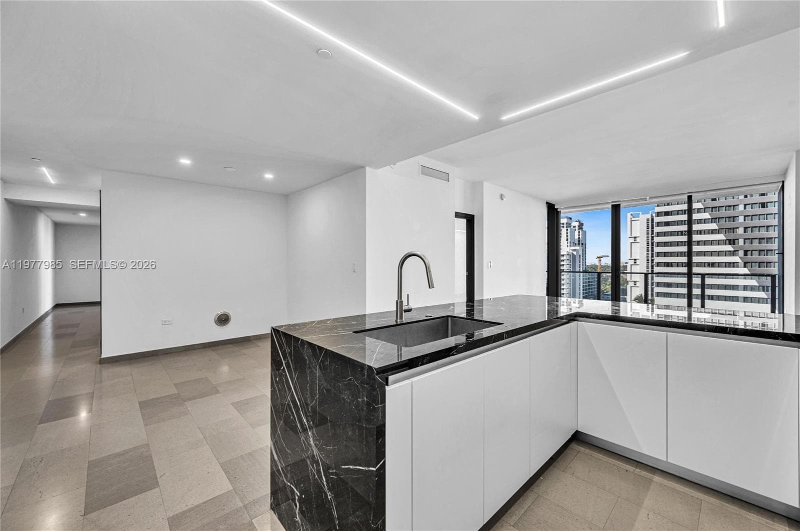 Condo at 88 SW 7th St, Miami — photo 3