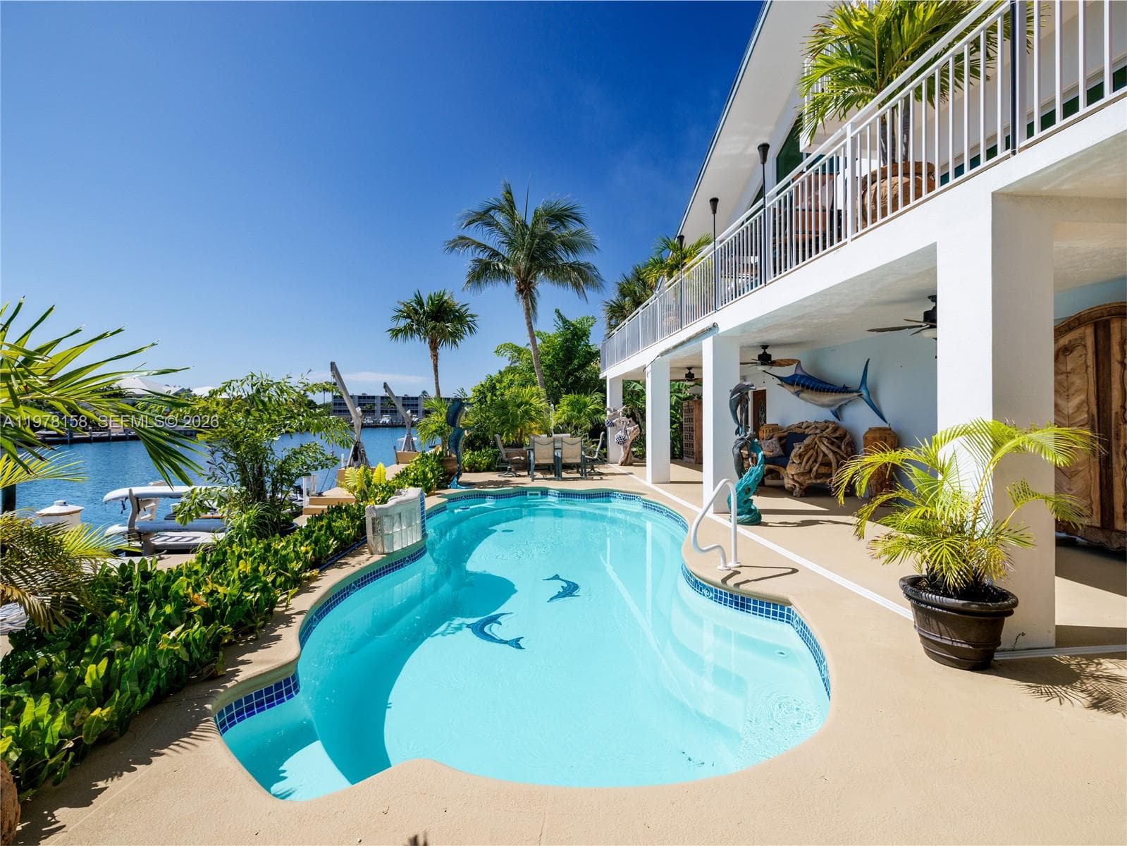 Single-family home at 14 Avenue F, Marathon, FL