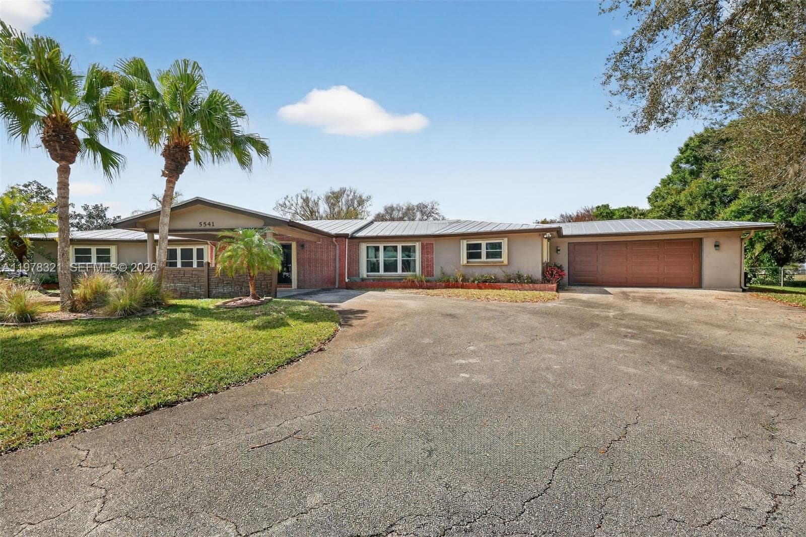 Single-family home at 5541 Teal Ter, Fort Pierce — photo 3