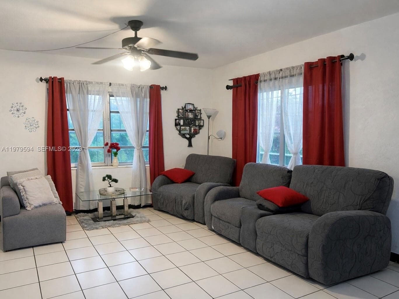 Single-family home at 631 Jann Ave, Opa-Locka — photo 2