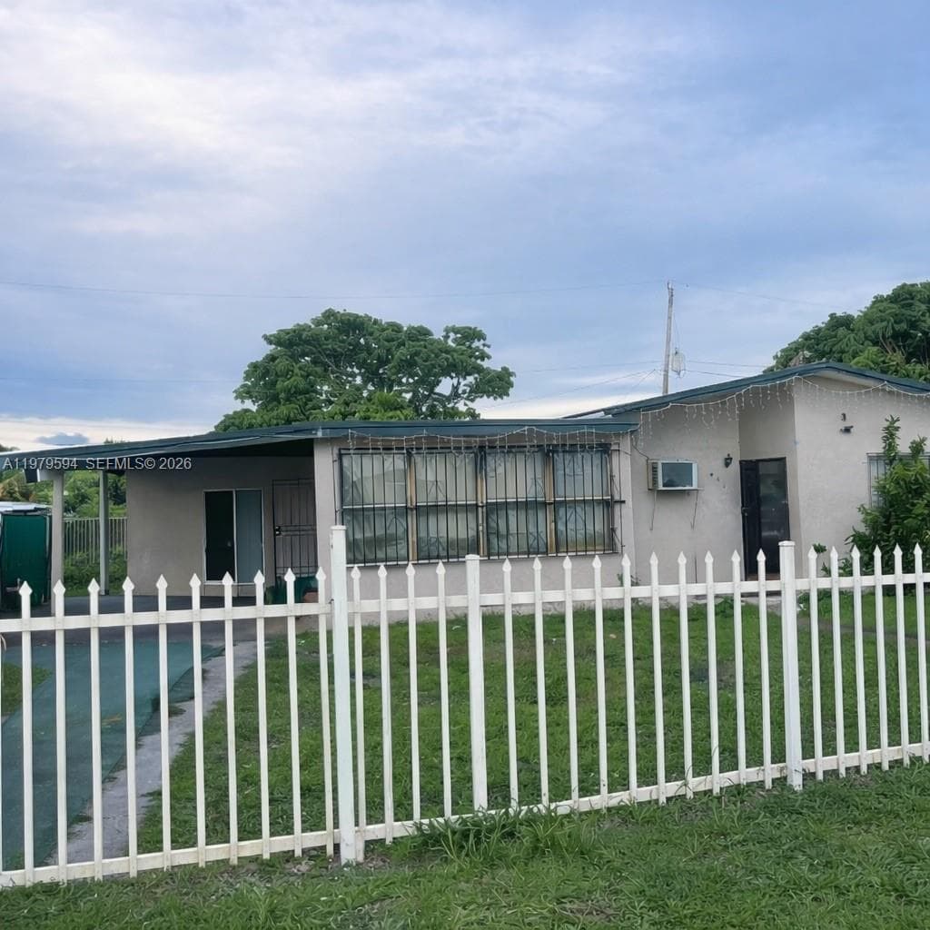 Single-family home at 631 Jann Ave, Opa-Locka — photo 1