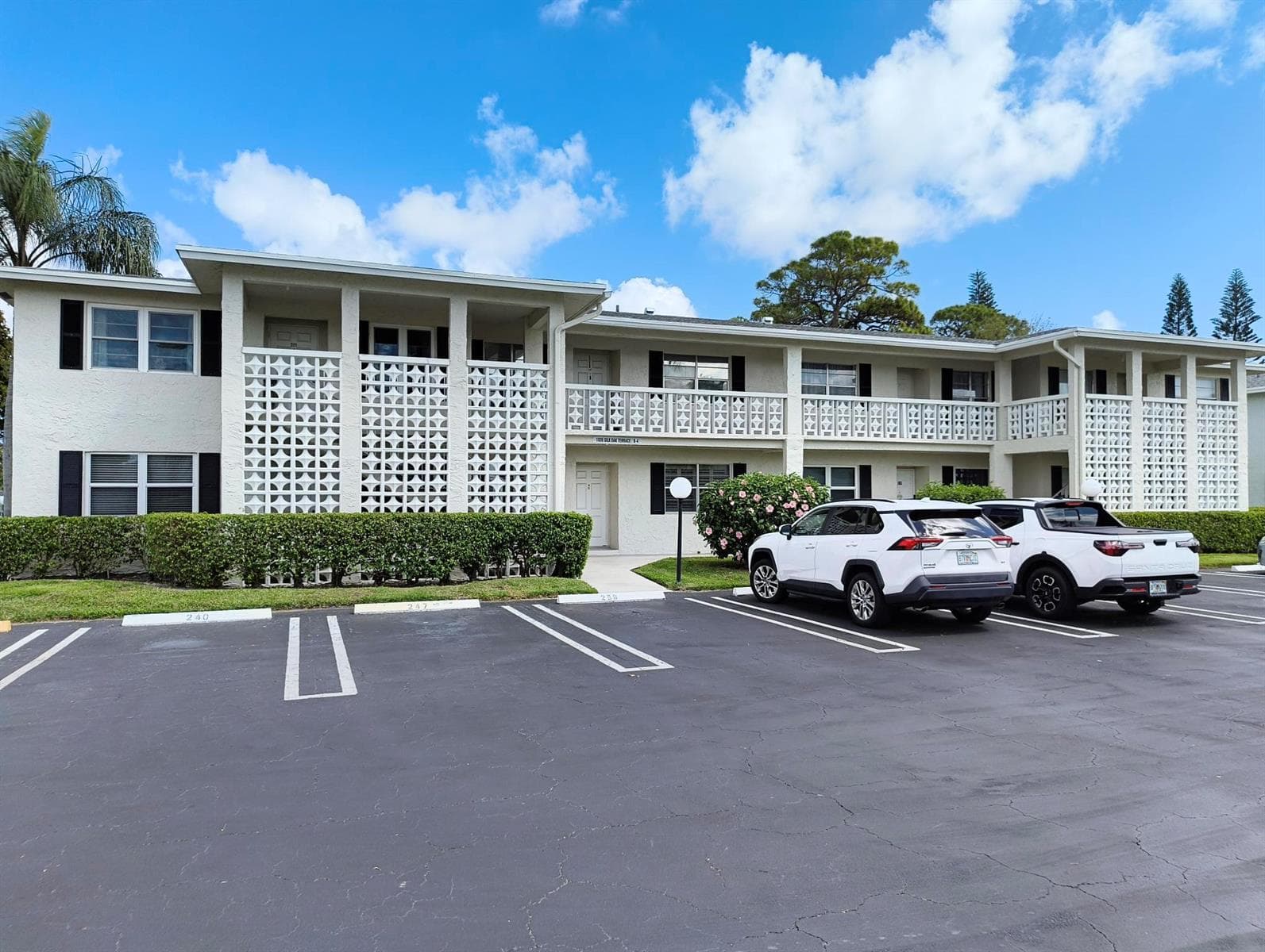 Condo at 1020 Silk Oak Terrace, Delray Beach, FL