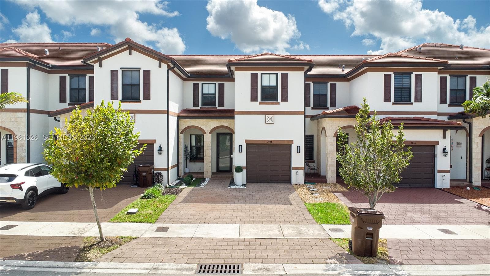 Townhouse at 3438 W 104th Ter, Hialeah — photo 2