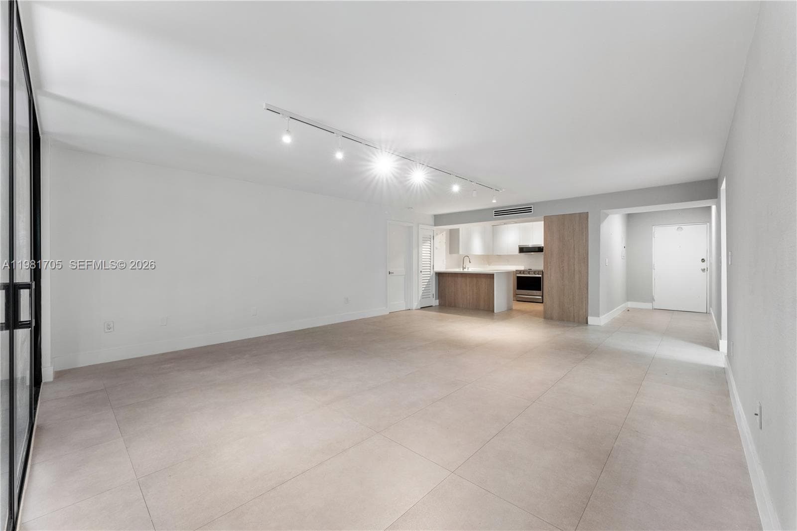 Condo at 55 Ocean Lane Dr, Key Biscayne — photo 3