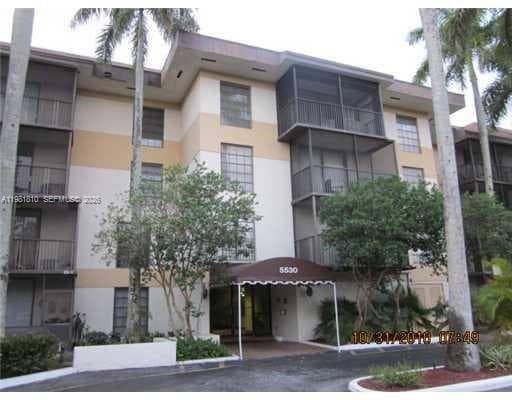 Condo at 5530 NW 44th St, Lauderhill, FL