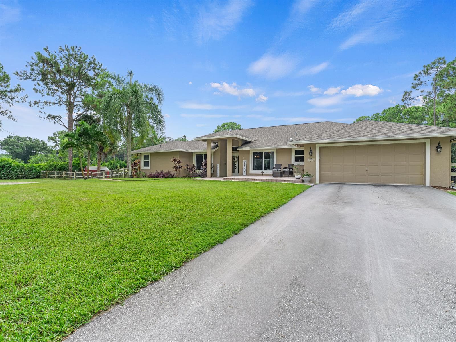 Single-family home at 18392 N 50th St Street N, Loxahatchee, FL