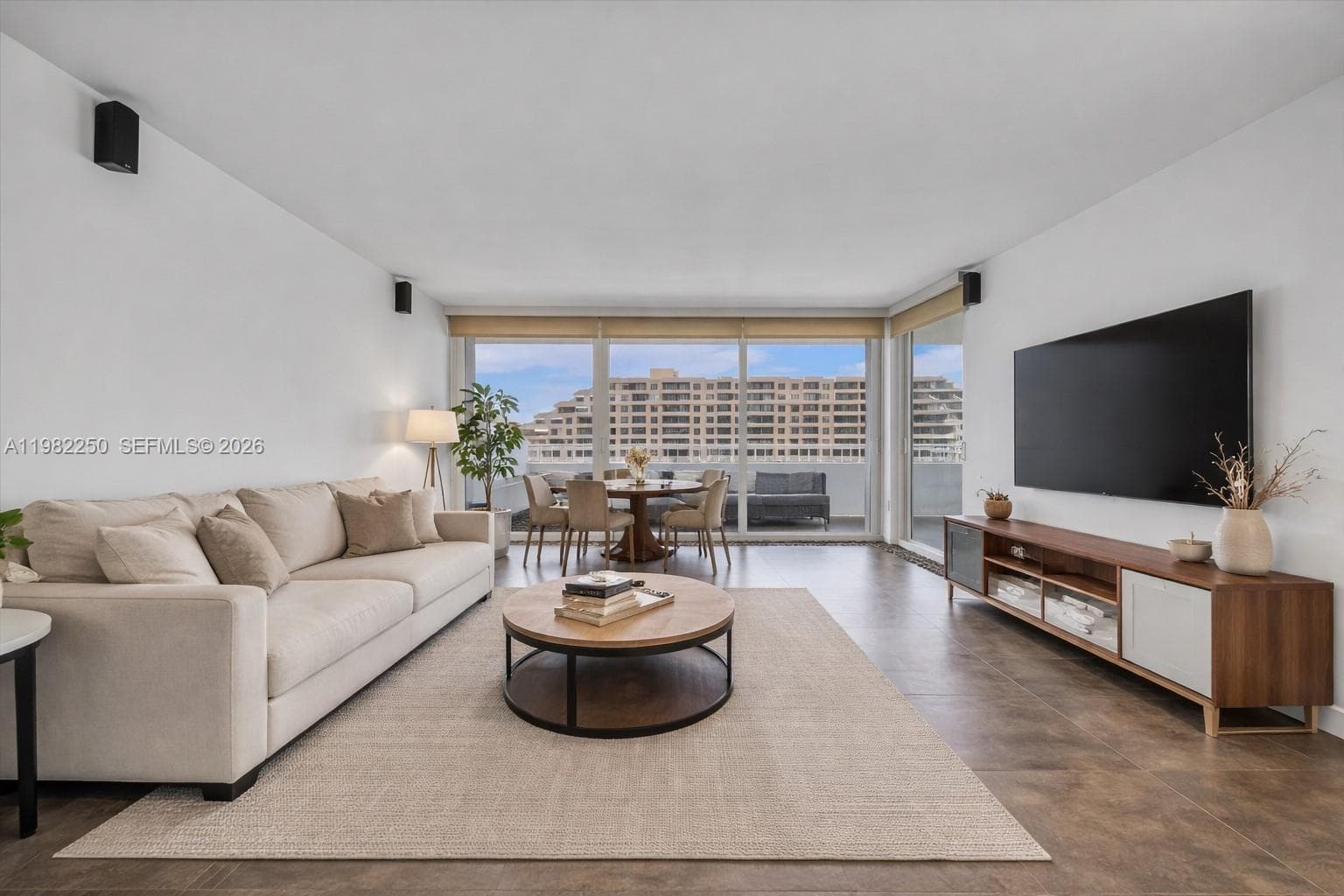 Condo at 199 Ocean Lane Dr, Key Biscayne, FL