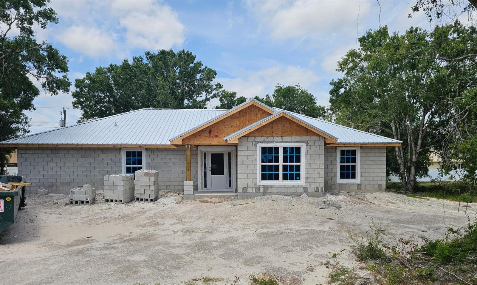 Single-family home at 3671 NW 16th Avenue, Okeechobee, FL