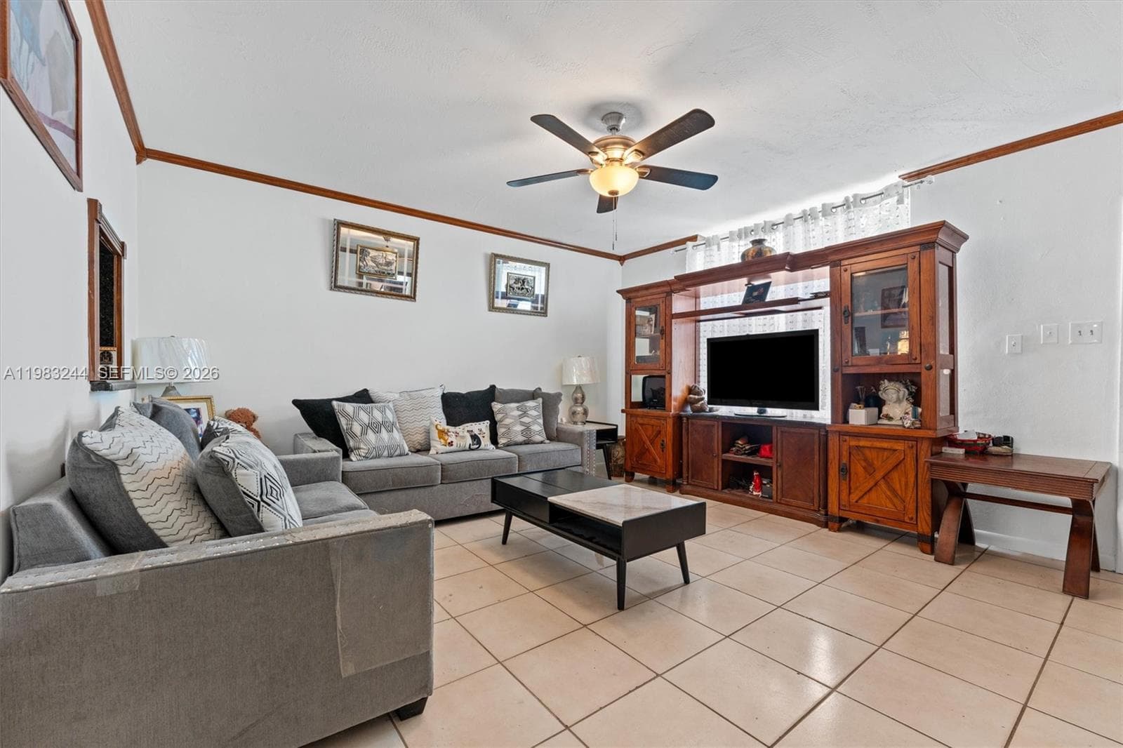 Townhouse at 314 NE 142nd St, Miami — photo 3
