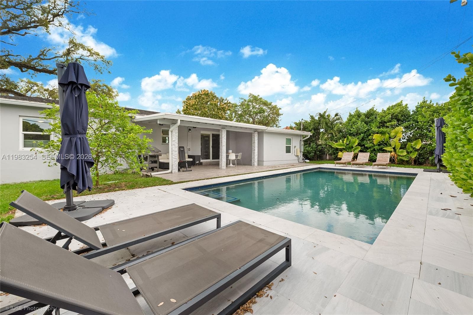 Single-family home at 7235 SW 39th St, Miami, FL