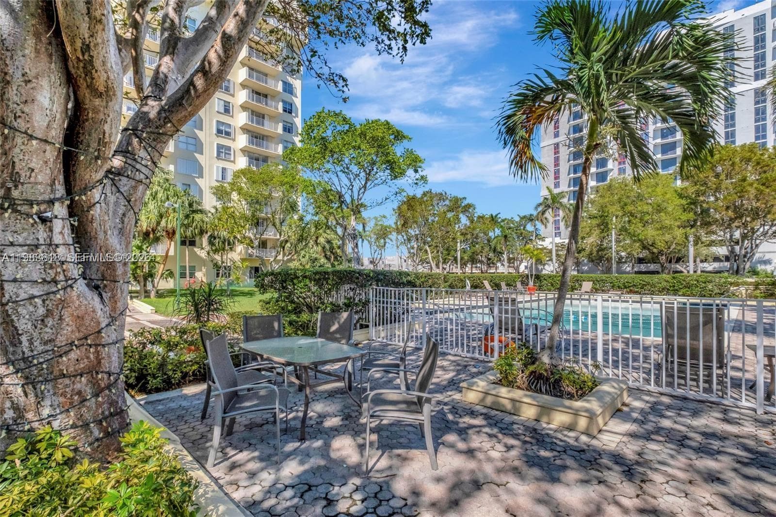 Condo en 11111 Biscayne Blvd, Miami — foto 3