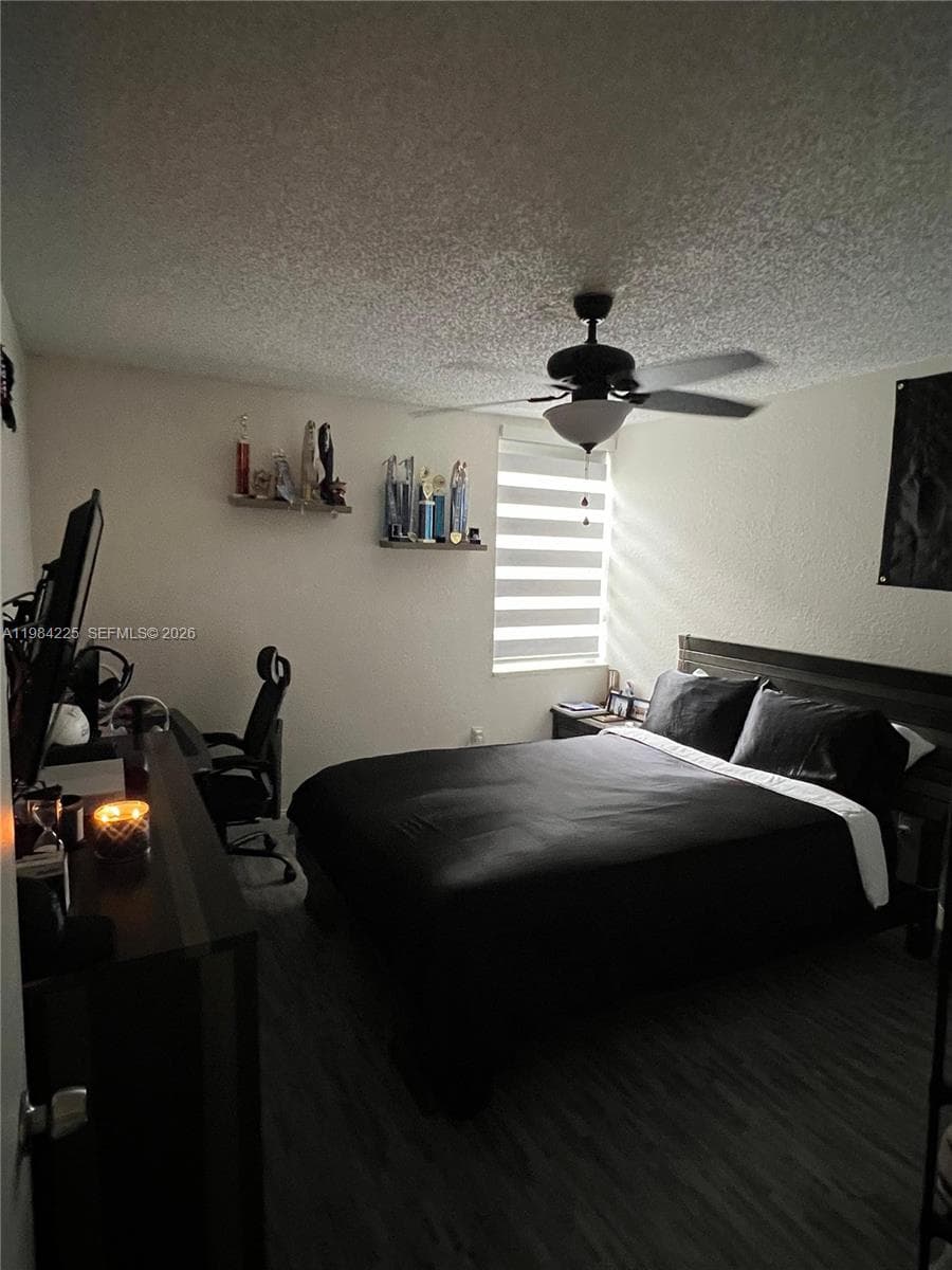 Condo en 1900 W 68th St, Hialeah — foto 2