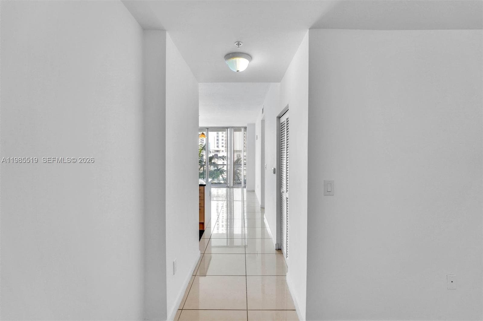 Condo at 79 SW 12th St, Miami — photo 2
