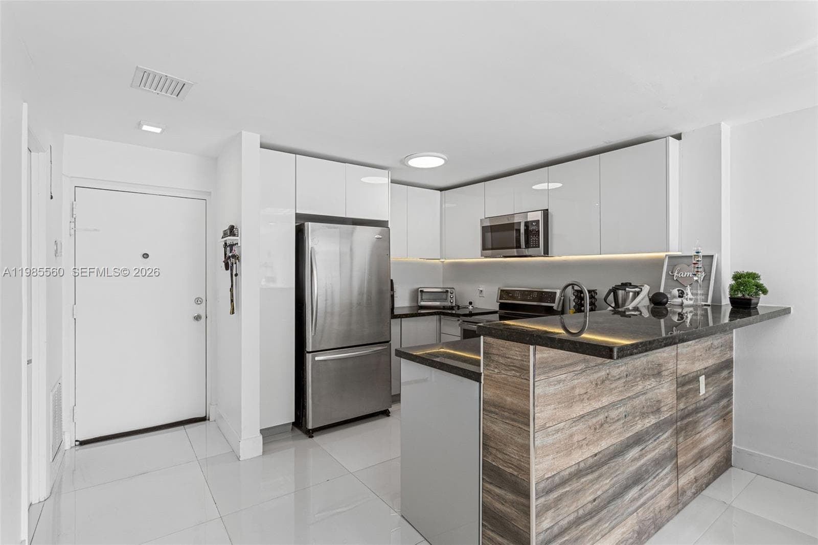 Condo at 6545 Indian Creek Dr, Miami Beach, FL