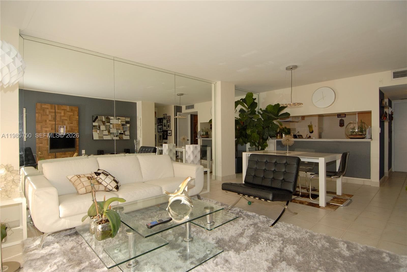 Condo en 600 NE 36th St, Miami — foto 3