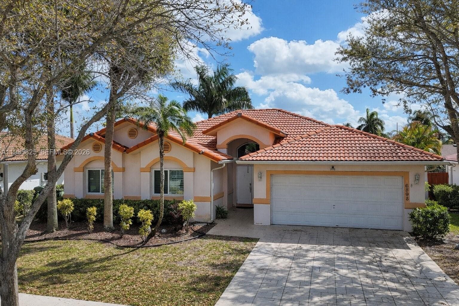 Single-family home en 16898 Crestview Ln, Weston — foto 3