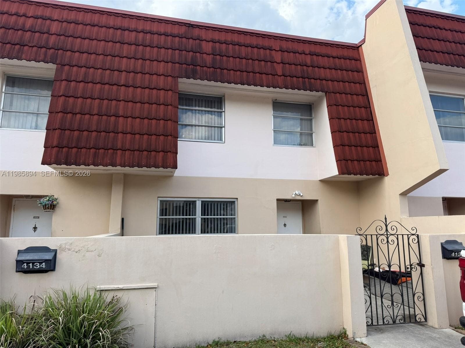 Townhouse en 4136 Inverrary Dr, Lauderhill — foto 1