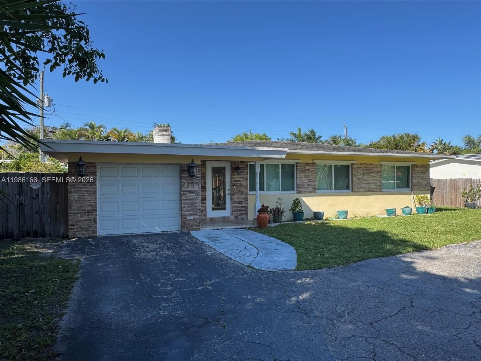 Single-family home at 2355 SE 7th St, Pompano Beach, FL