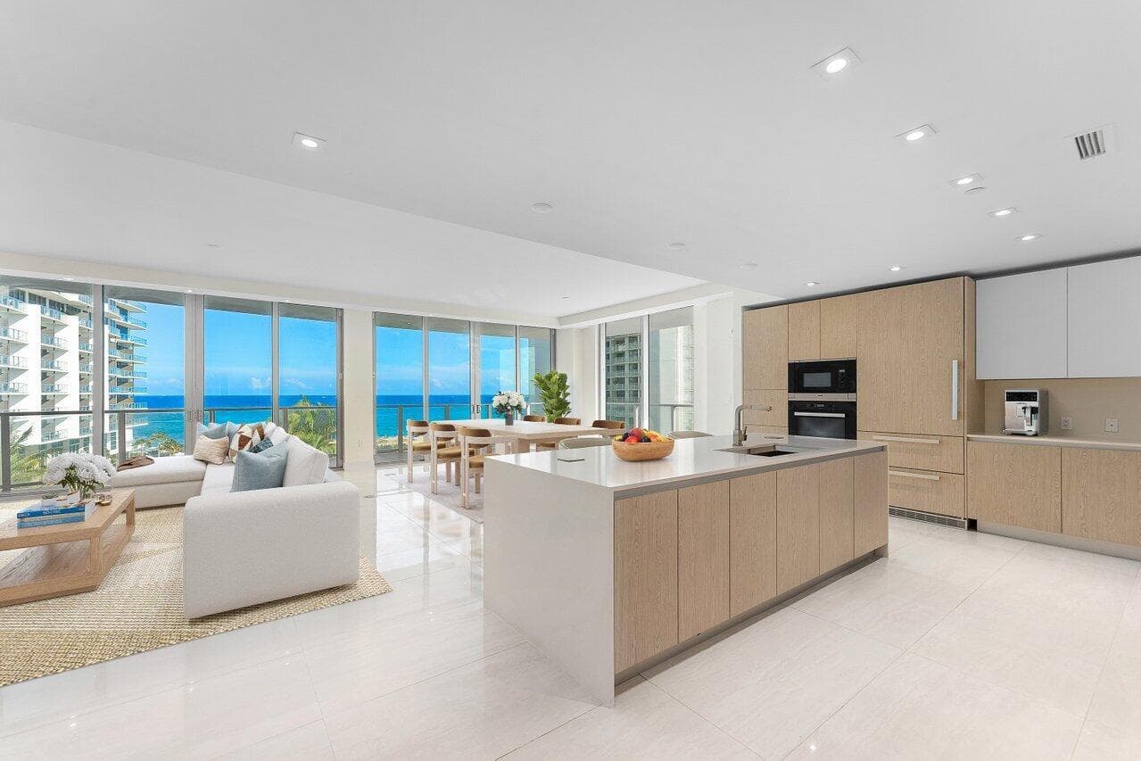 Condo at 3100 N Ocean Drive, Riviera Beach, FL