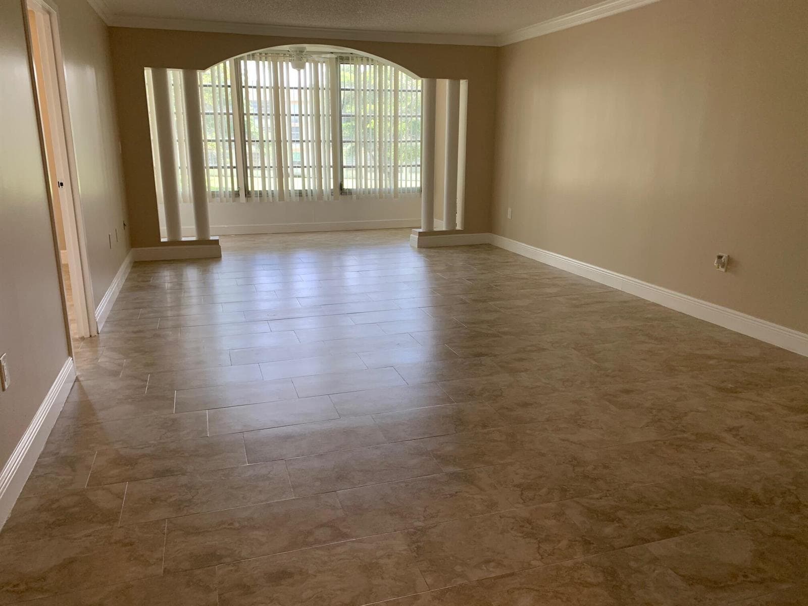 202 dining living