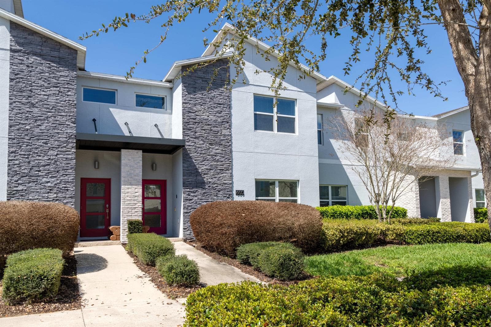 Townhouse at 650 Pebble Beach Drive, Davenport, FL