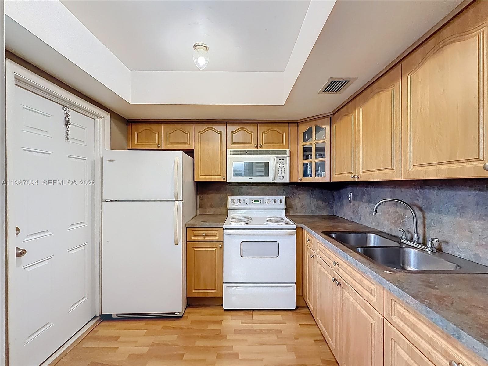 Condo at 6730 Arbor Dr, Miramar — photo 3