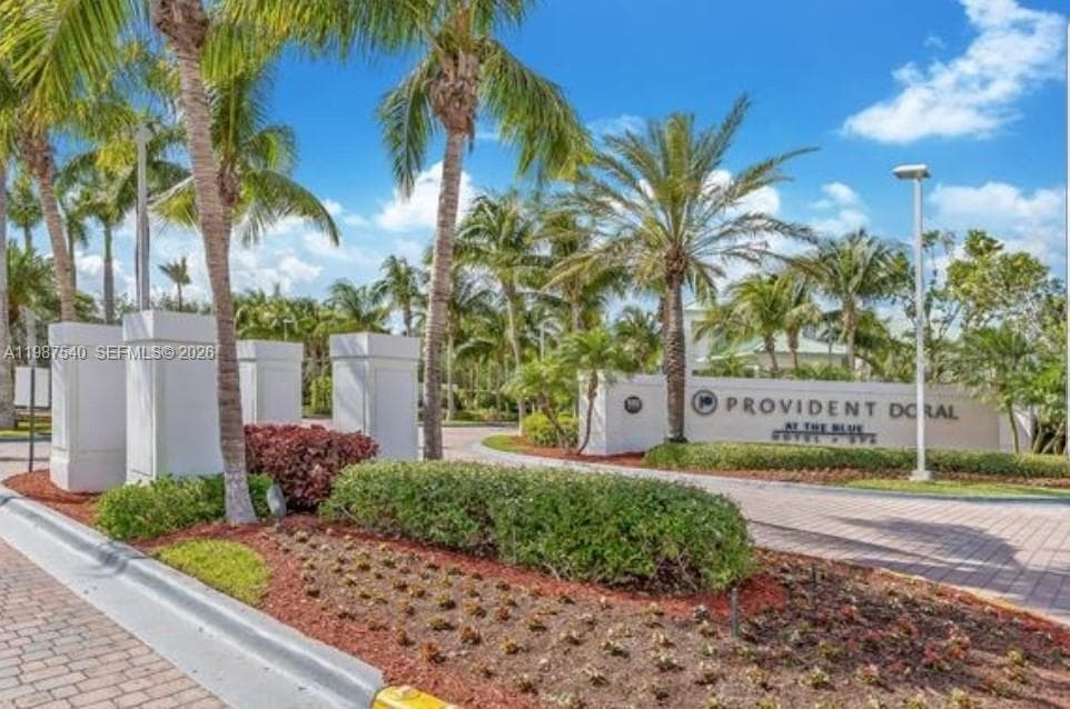 Condo at 5300 NW 87 Avenue, Doral, FL