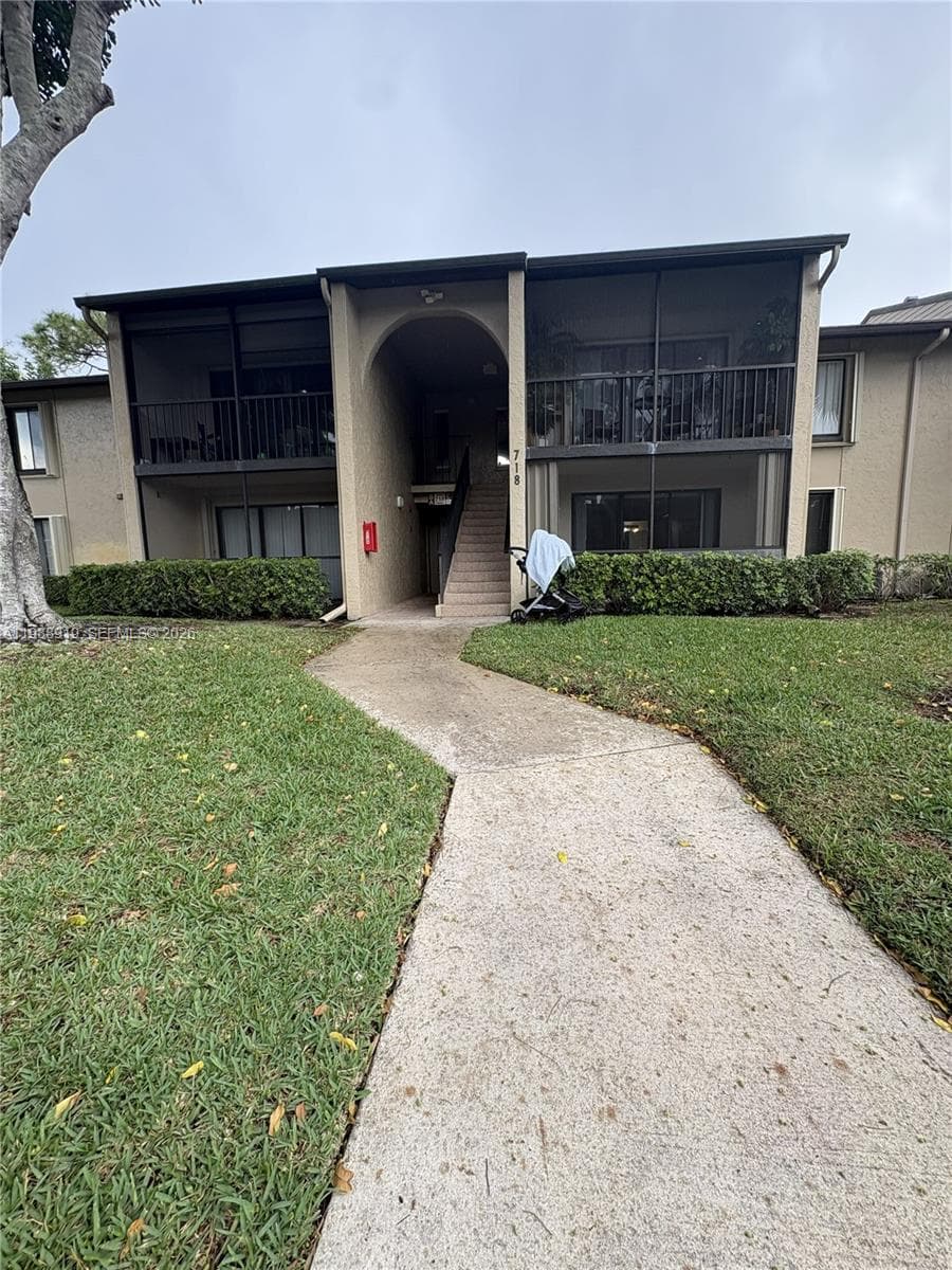 Condo at 718 Sunny Pine Way, Green Acres, FL
