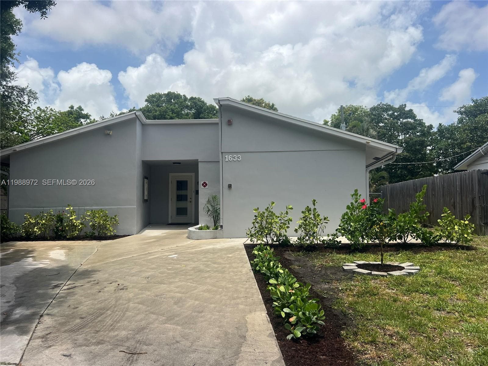 Single-family home at 1633 NW 4th St, Boca Raton, FL