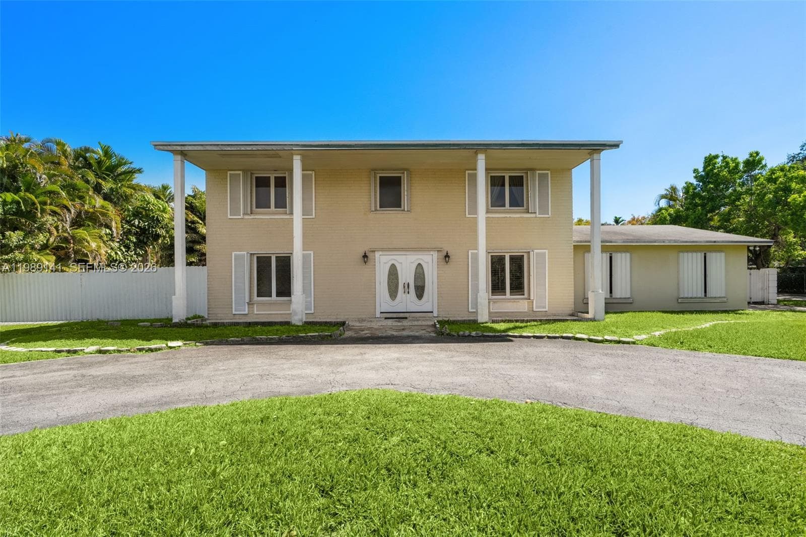 Single-family home at 7390 SW 114th St, Pinecrest — photo 3