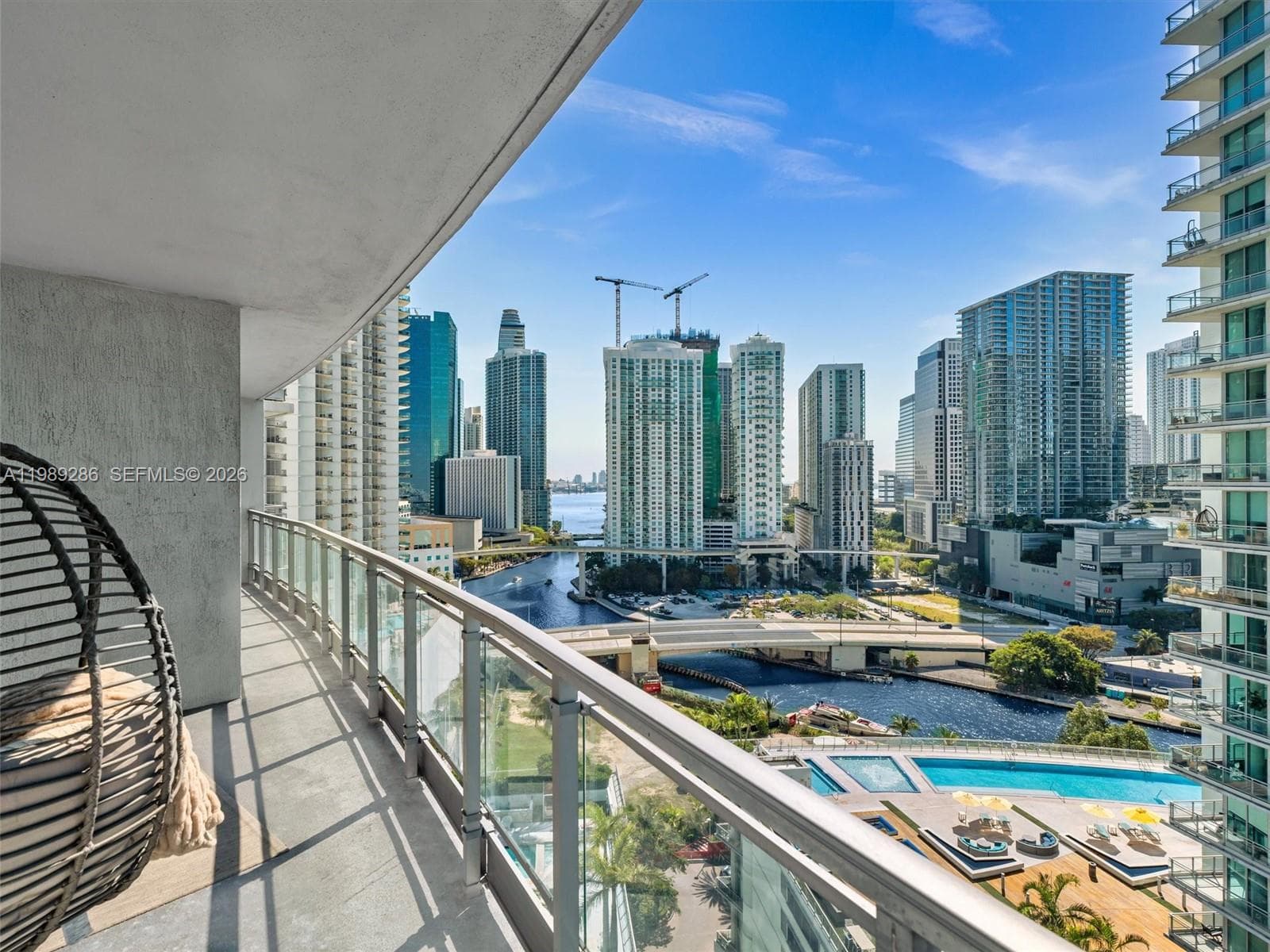 Condo at 90 SW 3rd St, Miami — photo 1