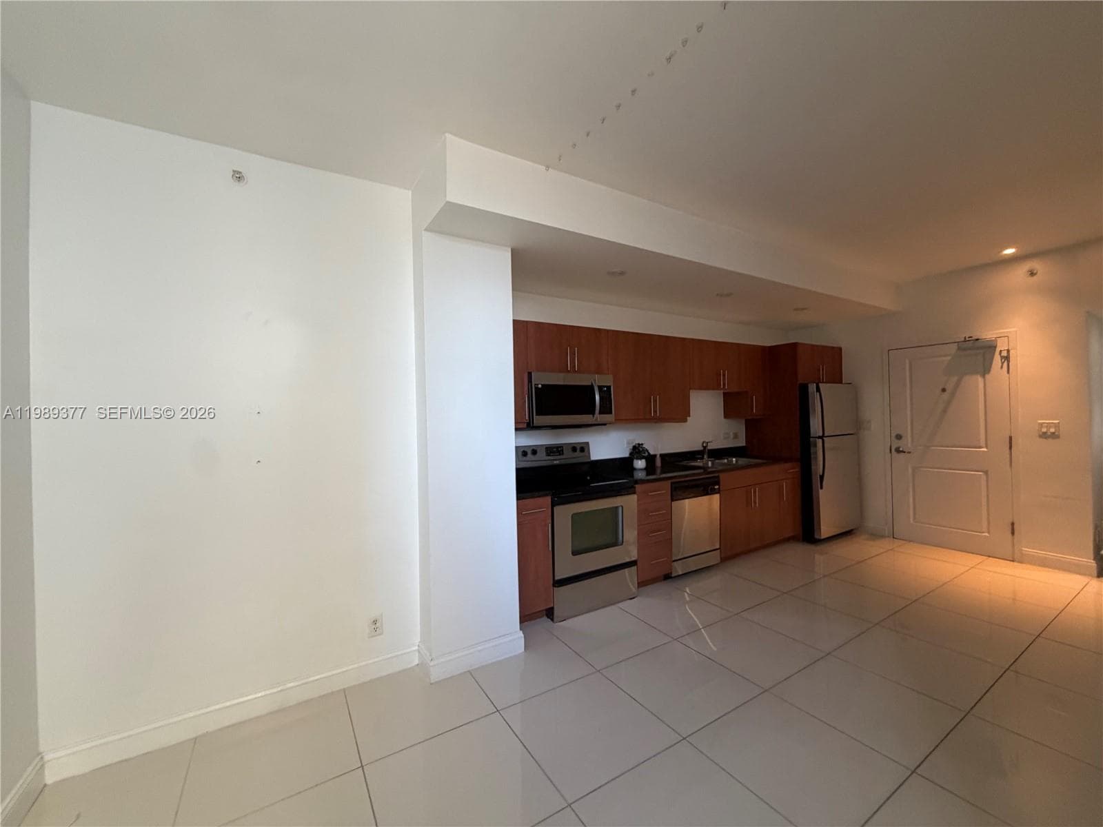 Condo at 111 E Flagler St, Miami — photo 4