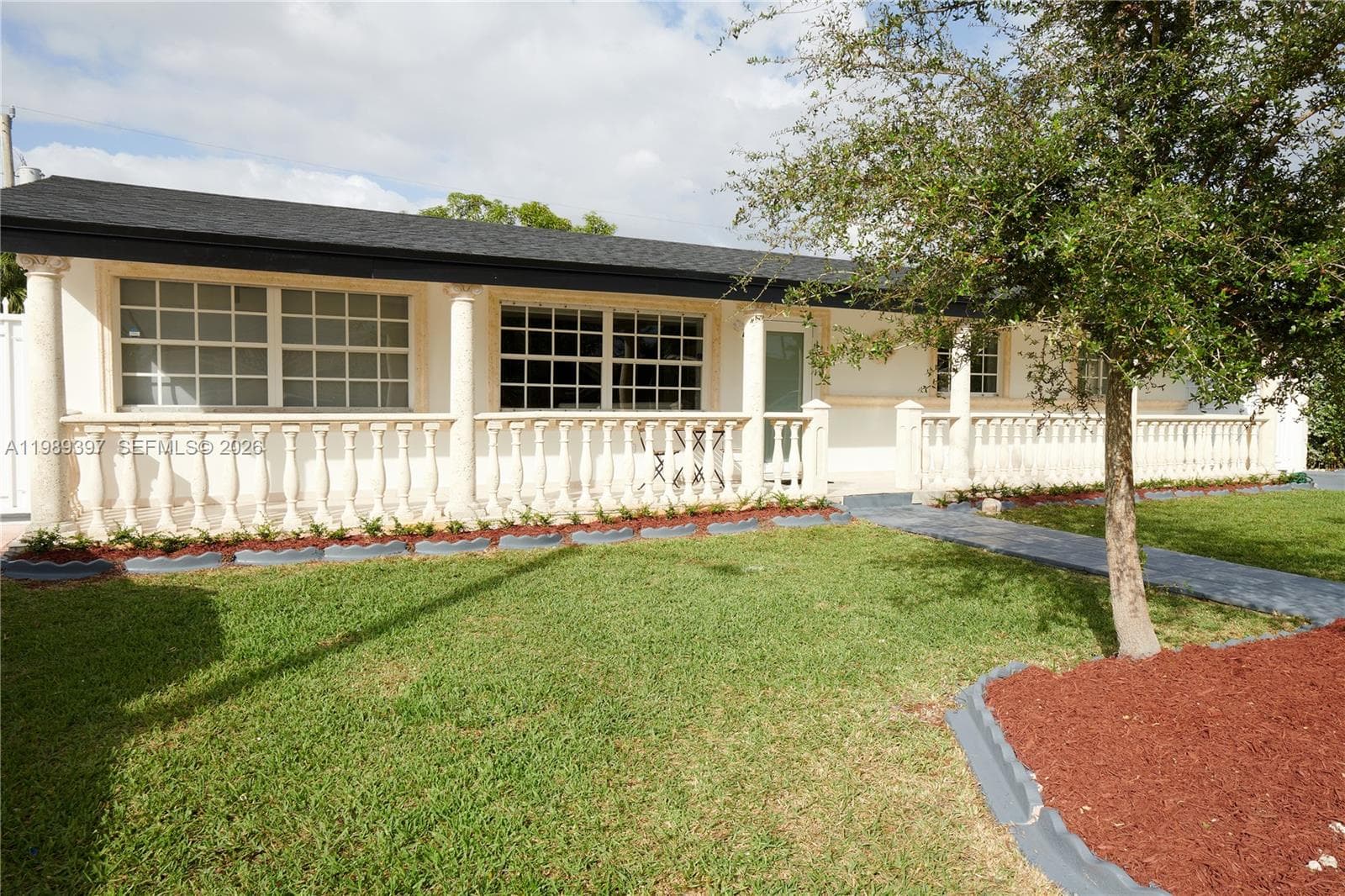 Single-family home at 12293 SW 28th Ter, Miami — photo 3