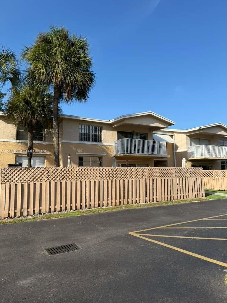 Condo at 4154 NW 79th Ave, Doral, FL