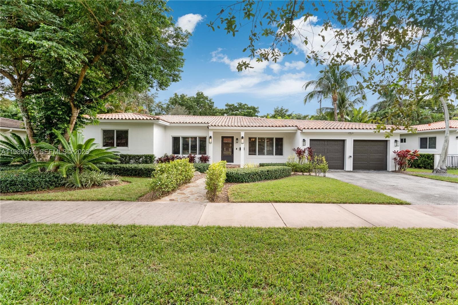 Single-family home at 426 Hardee Rd, Coral Gables — photo 1