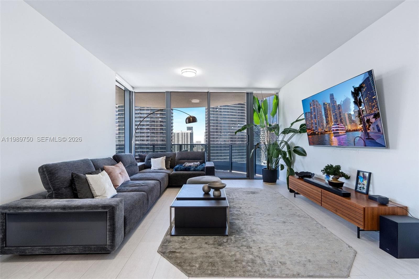 Condo at 1000 Brickell Plz, Miami, FL