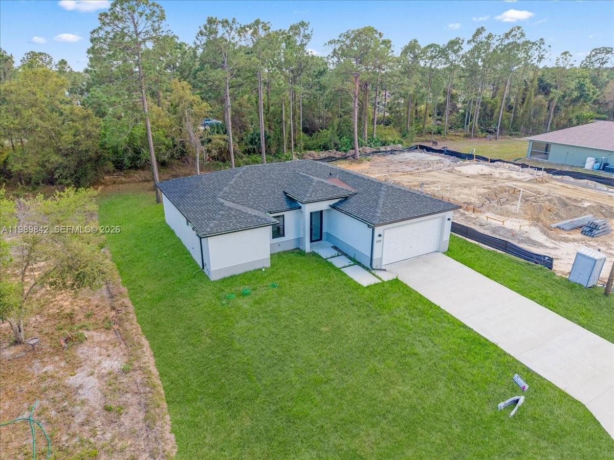 Single-family home at 2914 67th st W, Lehigh Acres, FL