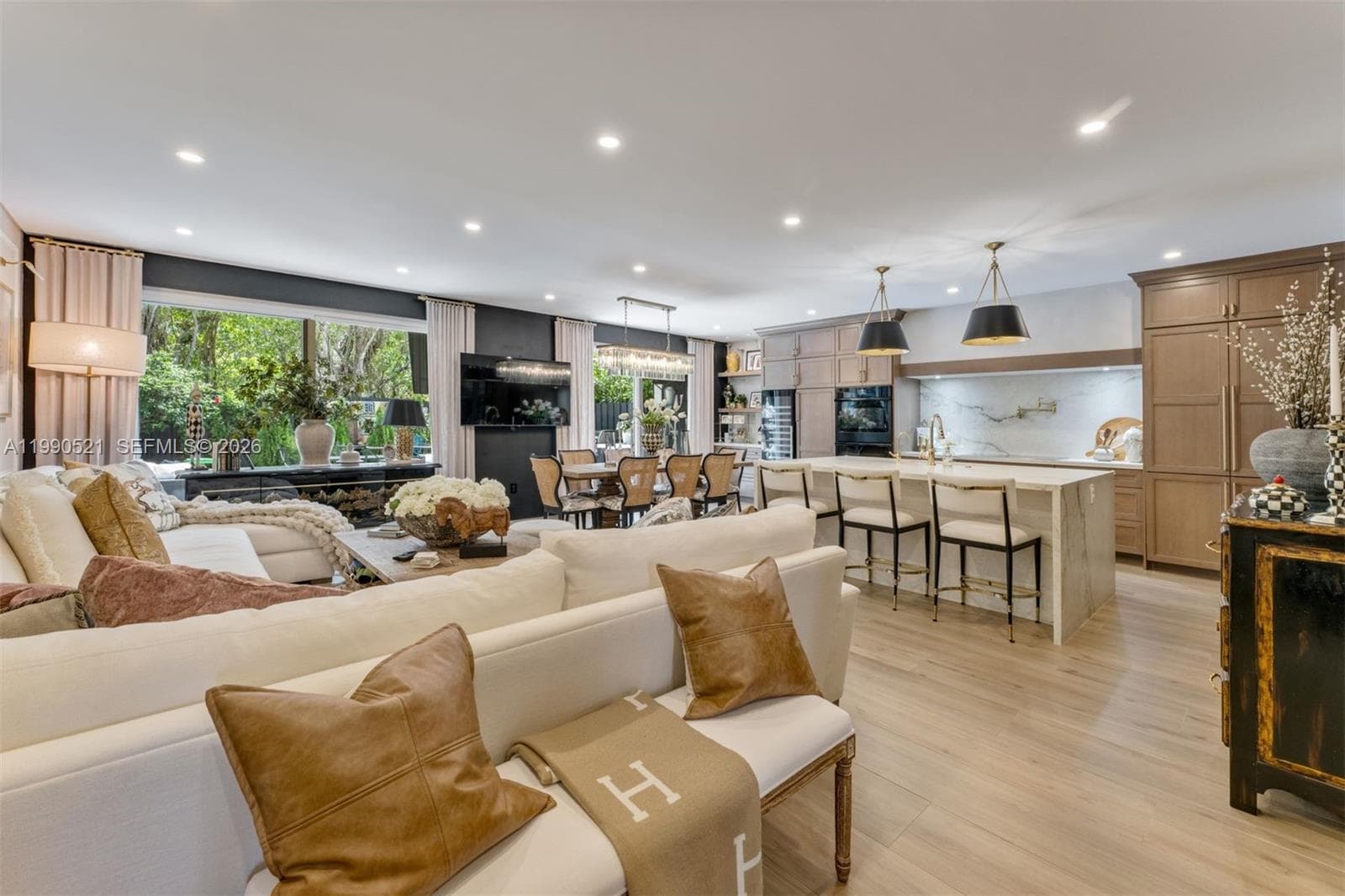 Townhouse at 3028 NE Quayside Ln, Miami, FL