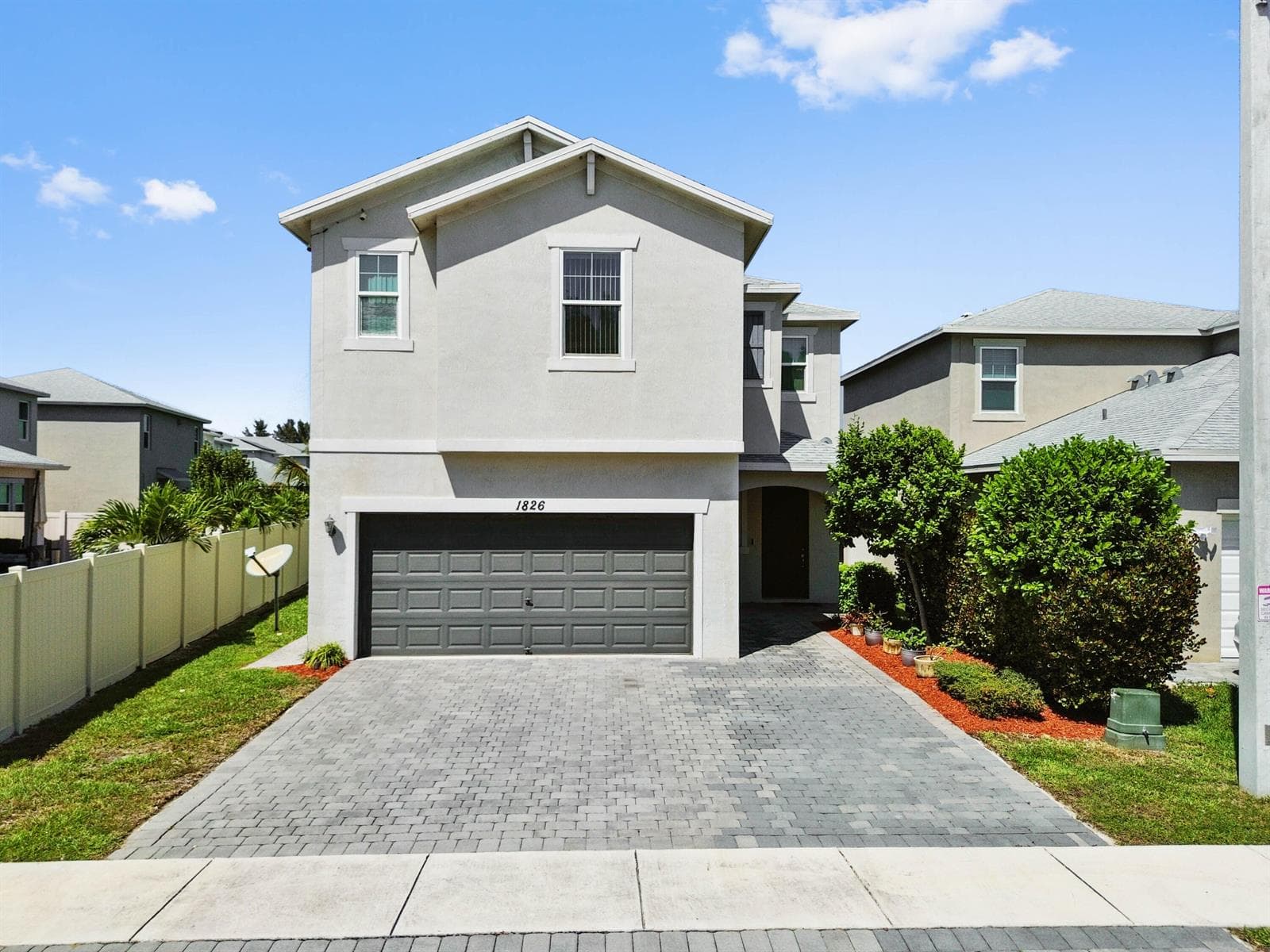 Single-family home at 1826 Lake Cove Drive, Lake Worth, FL