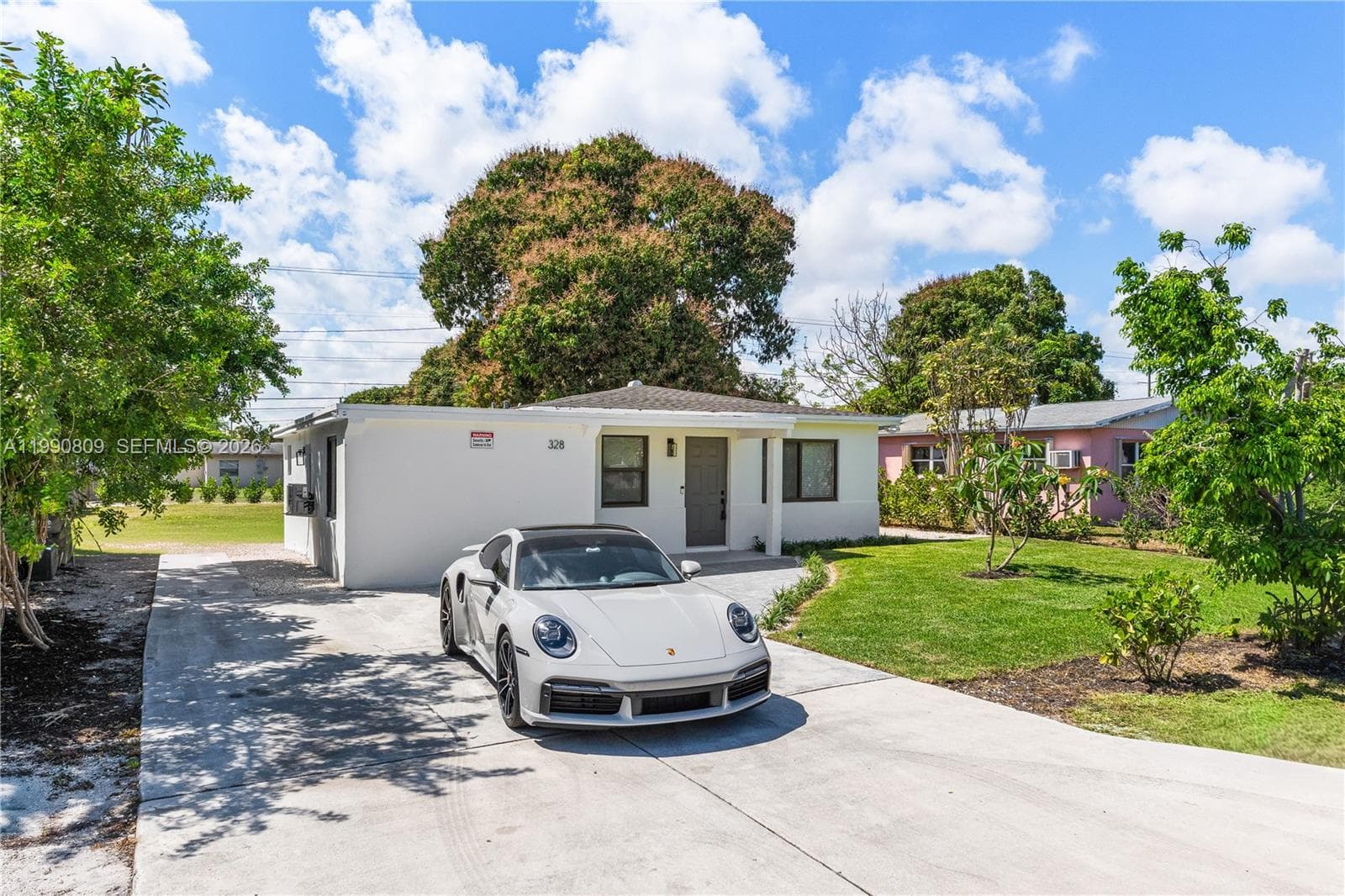 Single-family home at 328 SW 11th Ave, Delray Beach, FL
