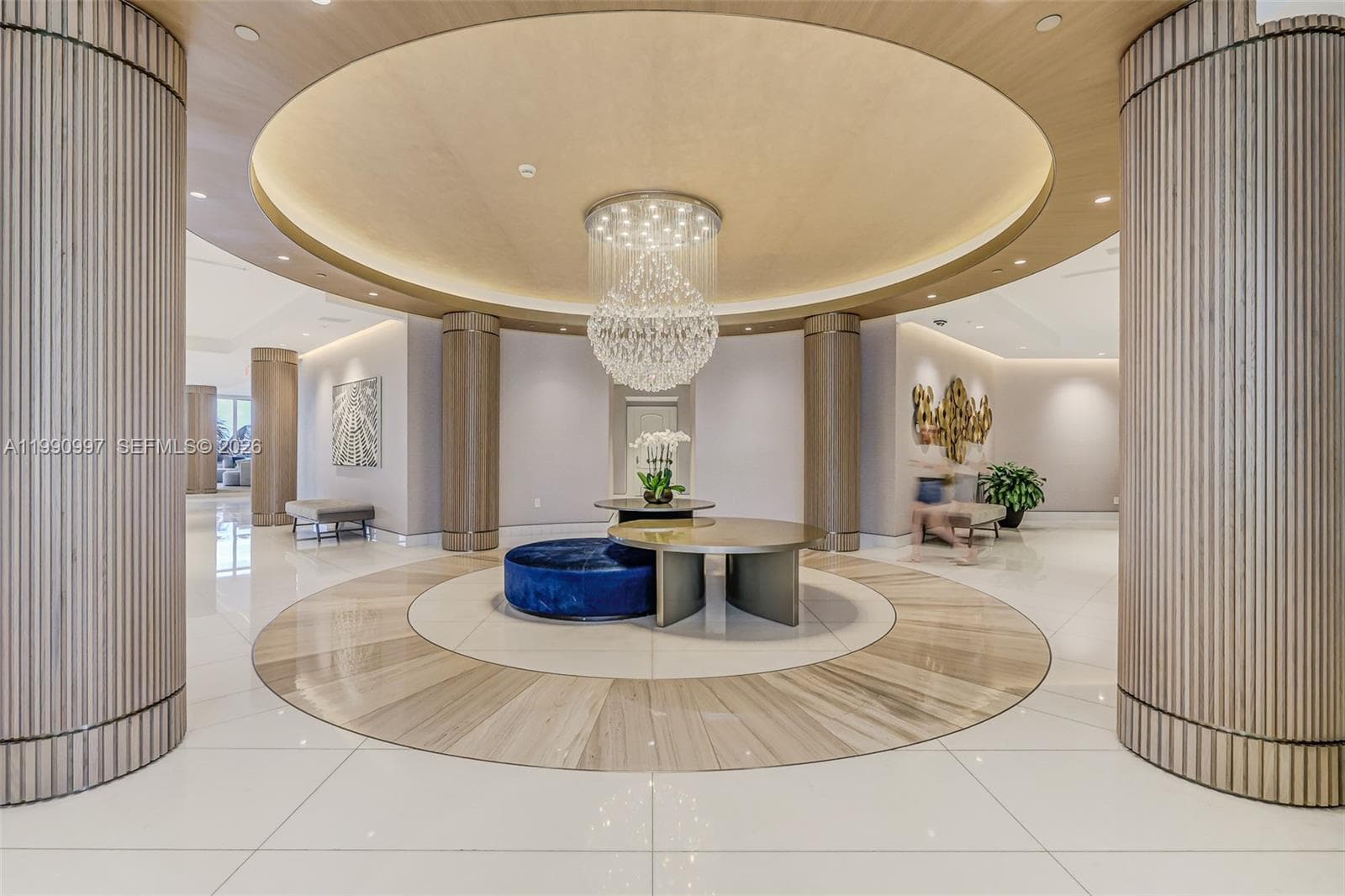 Condo at 888 Brickell Key Dr, Miami — photo 2