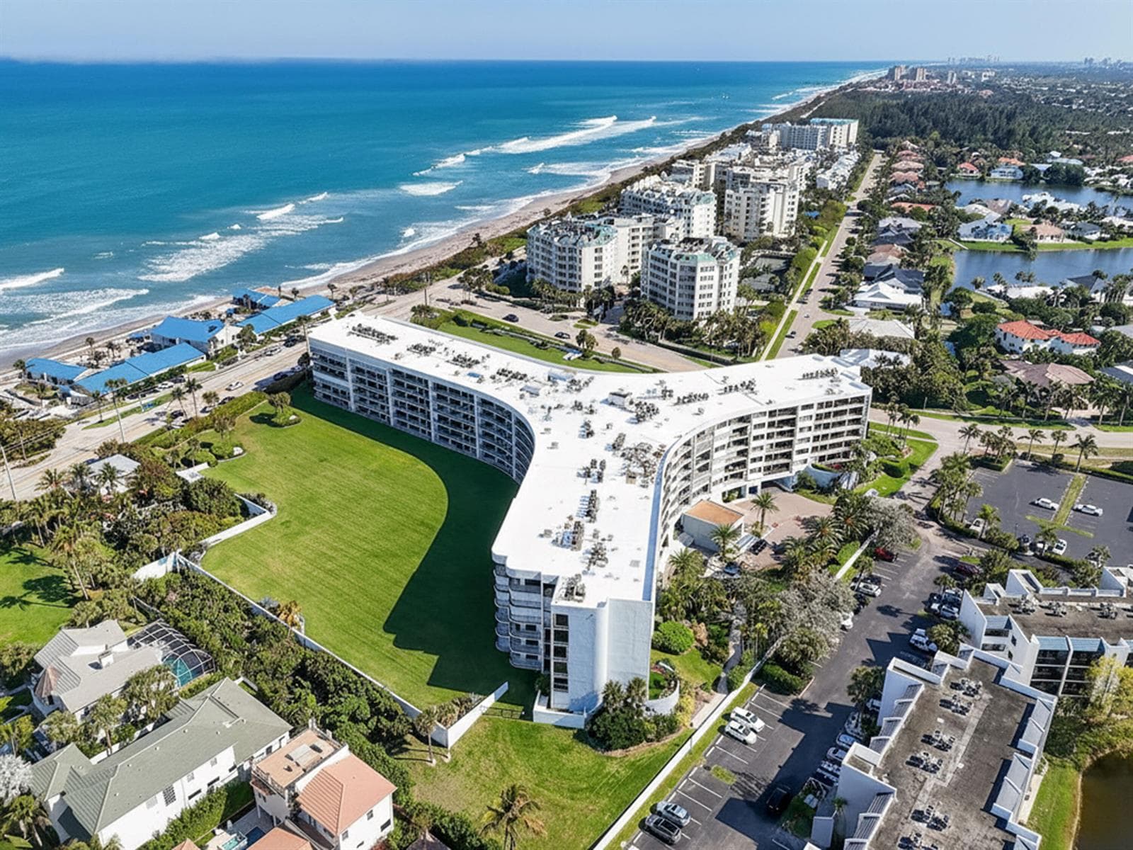 Condo at 1300 S Highway A1a, Jupiter, FL